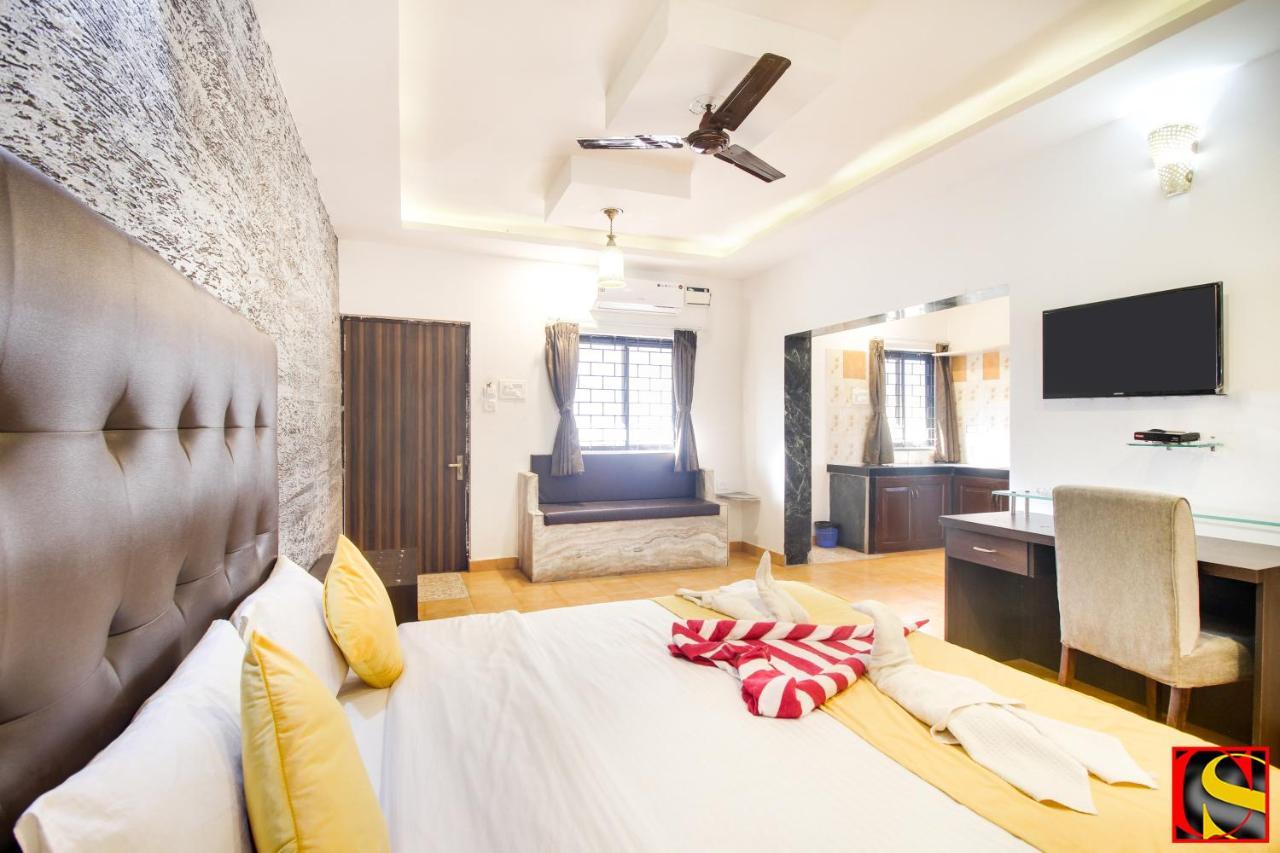 Candolim Sands 호텔 외부 사진