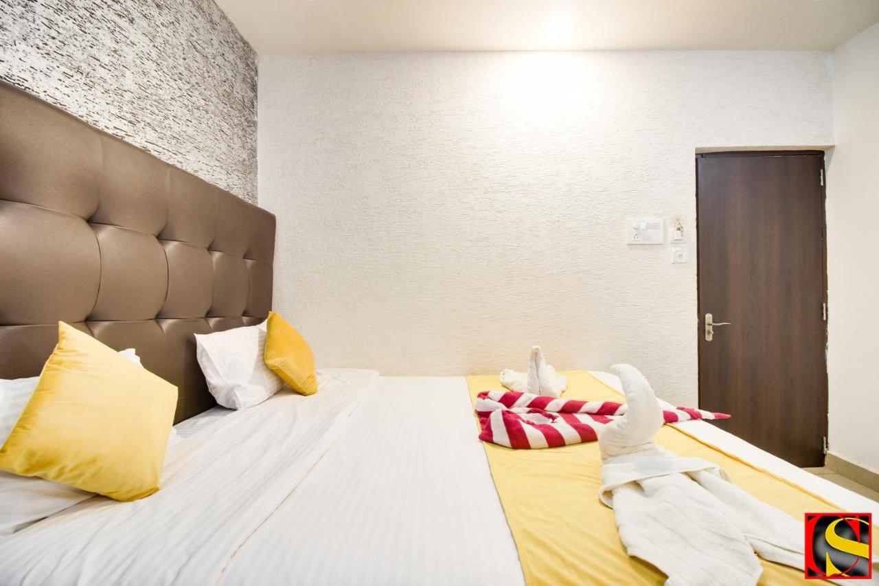 Candolim Sands 호텔 외부 사진