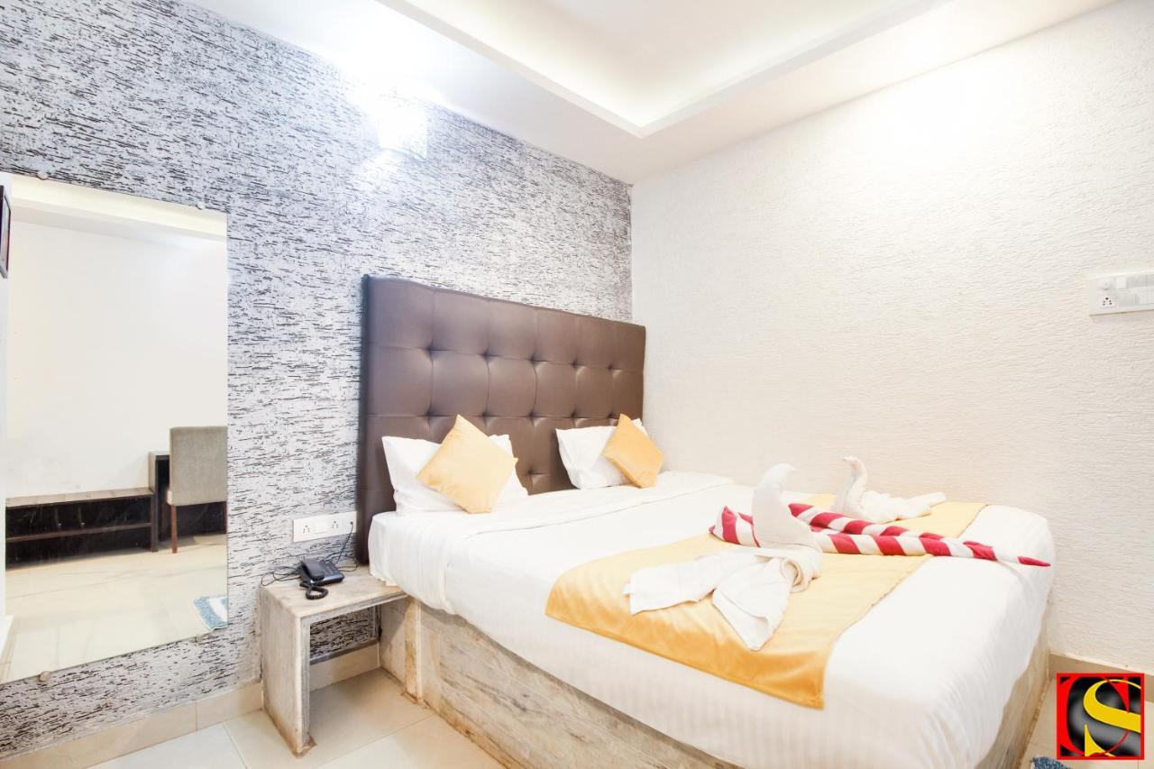 Candolim Sands 호텔 외부 사진