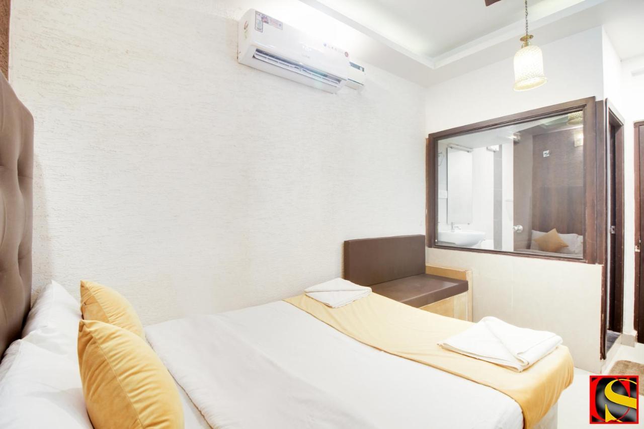 Candolim Sands 호텔 외부 사진