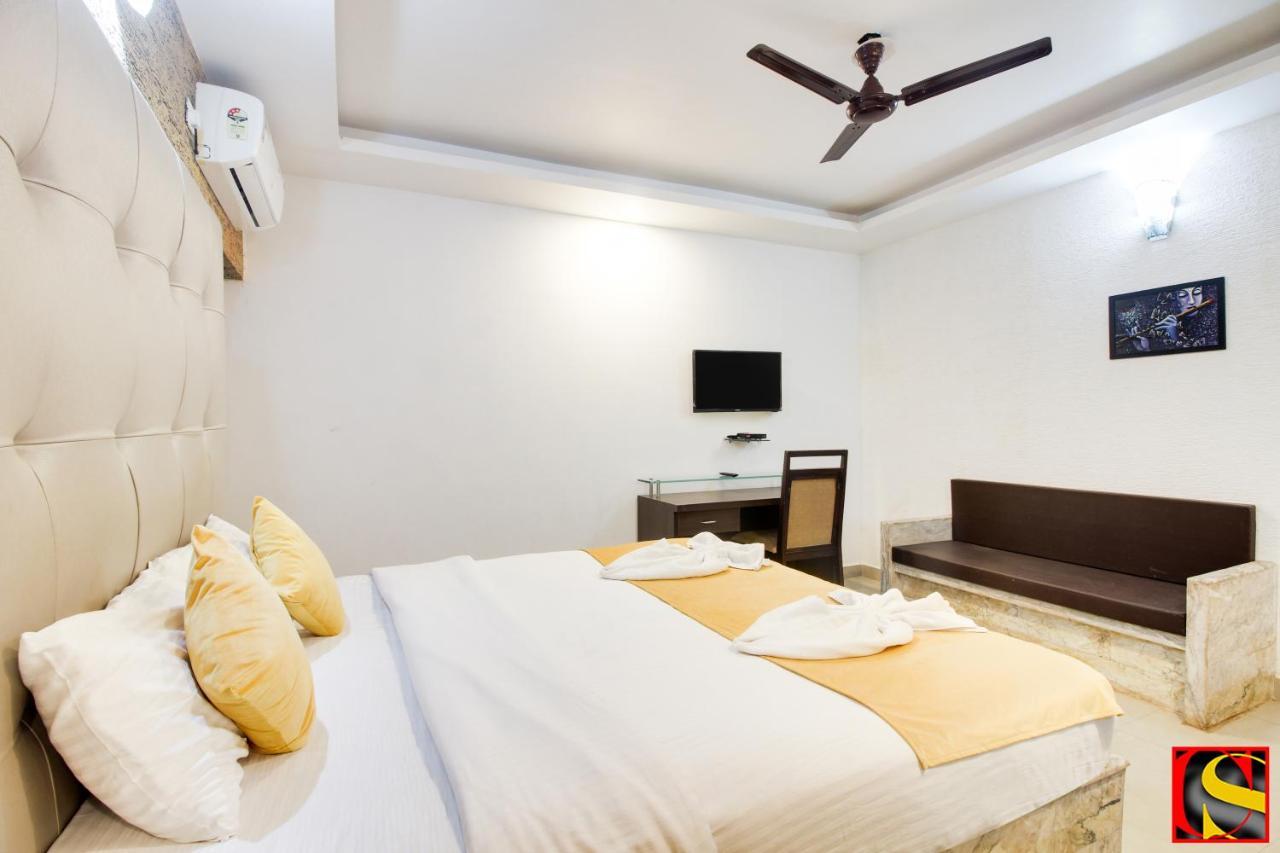 Candolim Sands 호텔 외부 사진