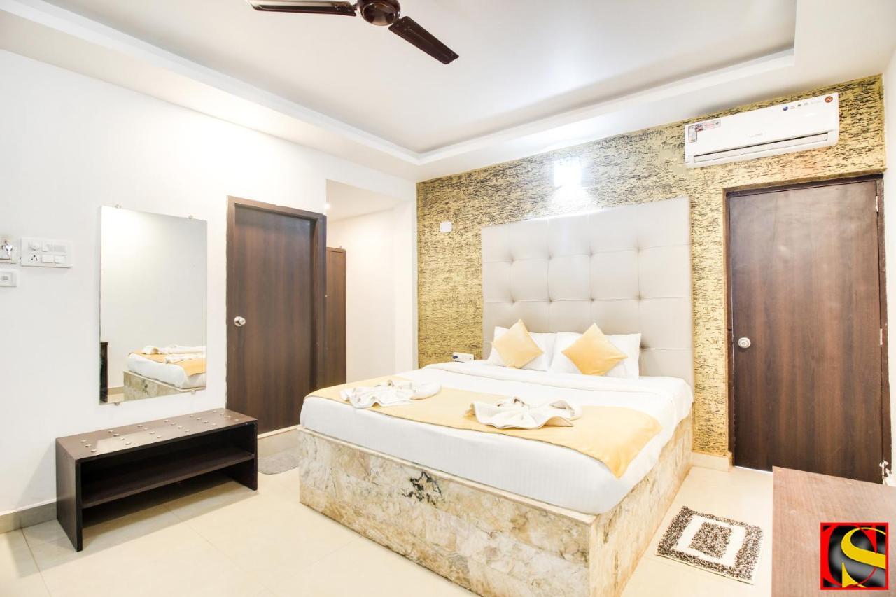 Candolim Sands 호텔 외부 사진